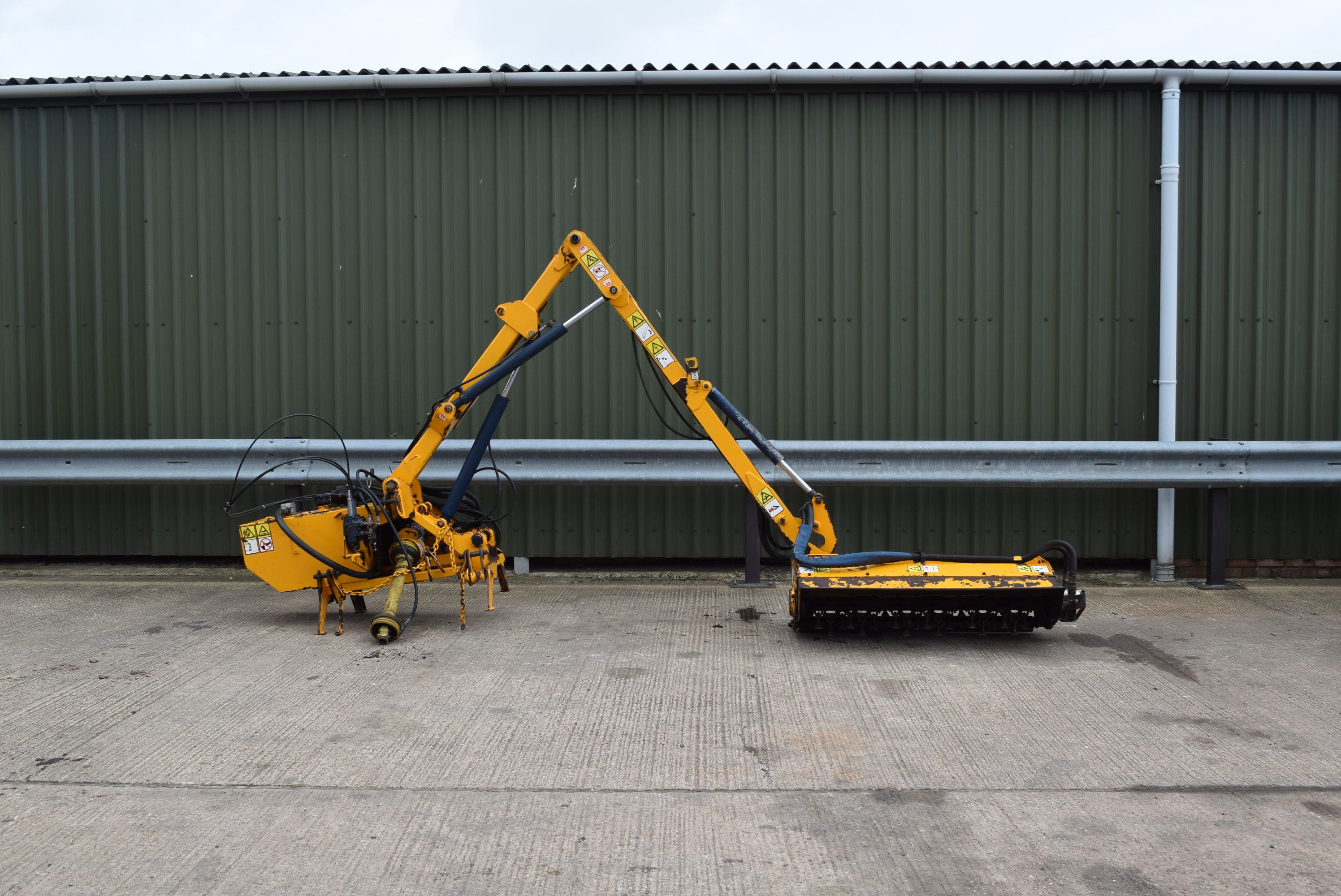 BOMFORD HEDGE CUTTER